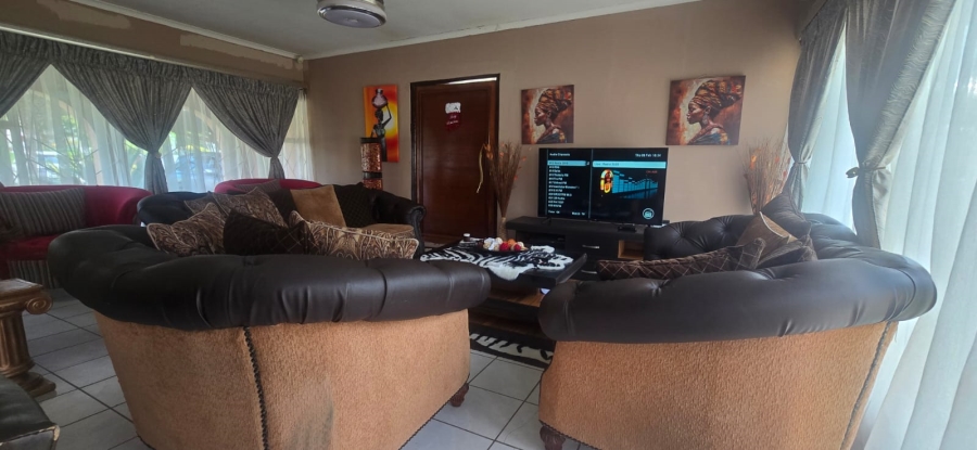 3 Bedroom Property for Sale in La Hoff North West